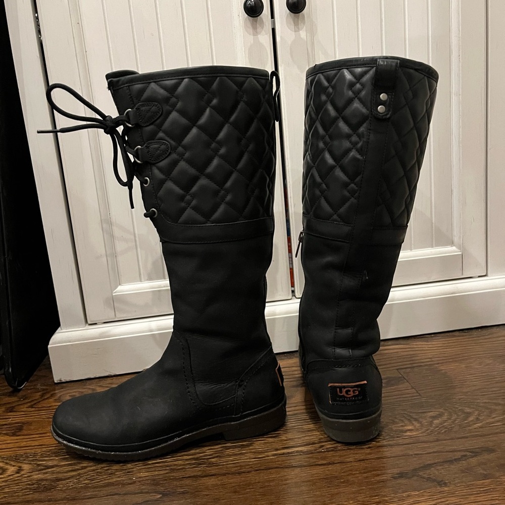UGG Women’s Boots Size 9